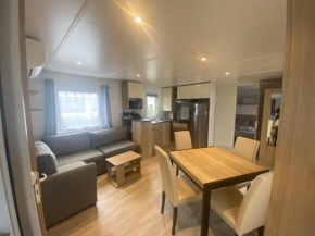 MOBIL HOME au camping la reserve 4 étoile
